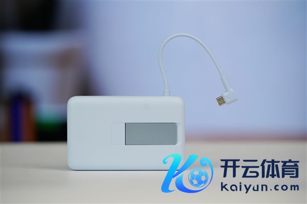 支架+磁吸+快充三合一!小米磁吸充电宝图赏